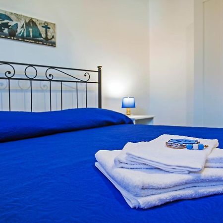 B&B Al Blu กาเอตา ภายนอก รูปภาพ