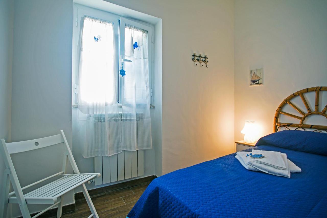 B&B Al Blu กาเอตา ภายนอก รูปภาพ