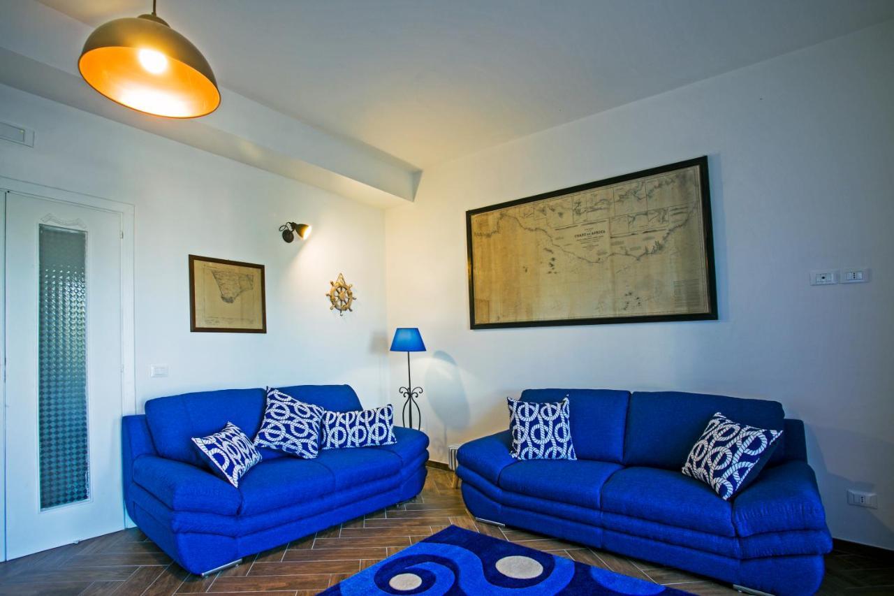 B&B Al Blu กาเอตา ภายนอก รูปภาพ