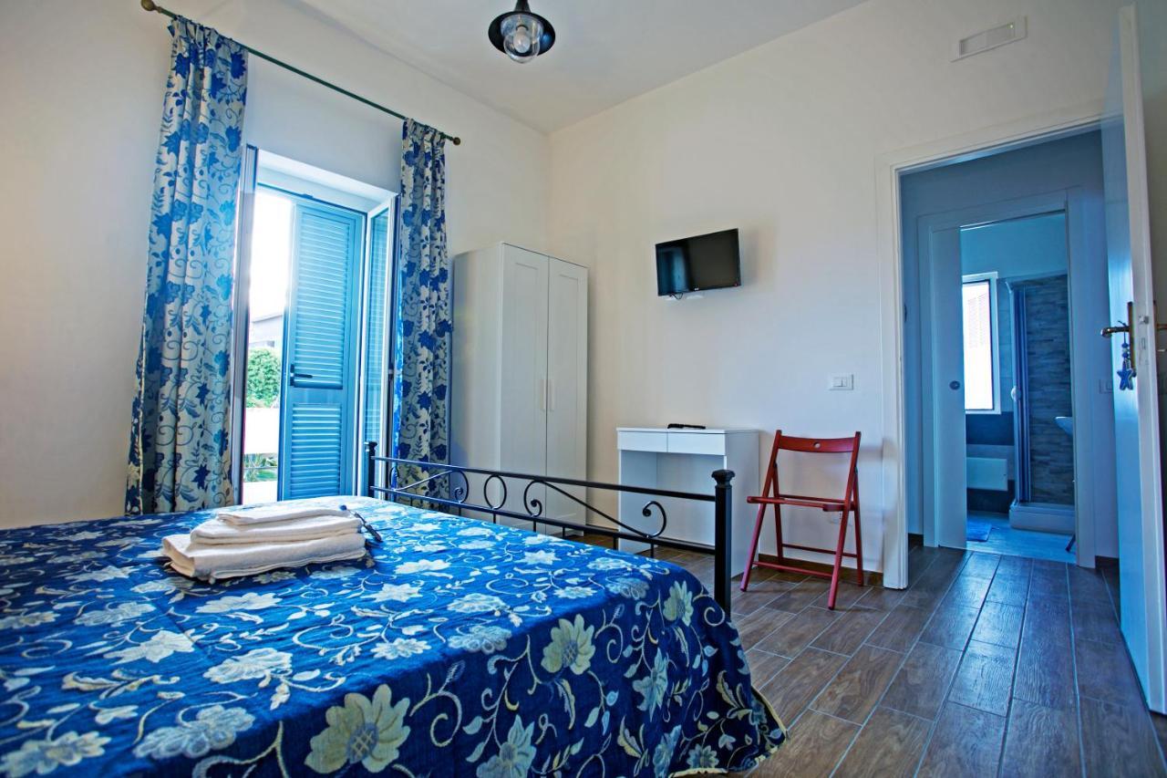 B&B Al Blu กาเอตา ภายนอก รูปภาพ